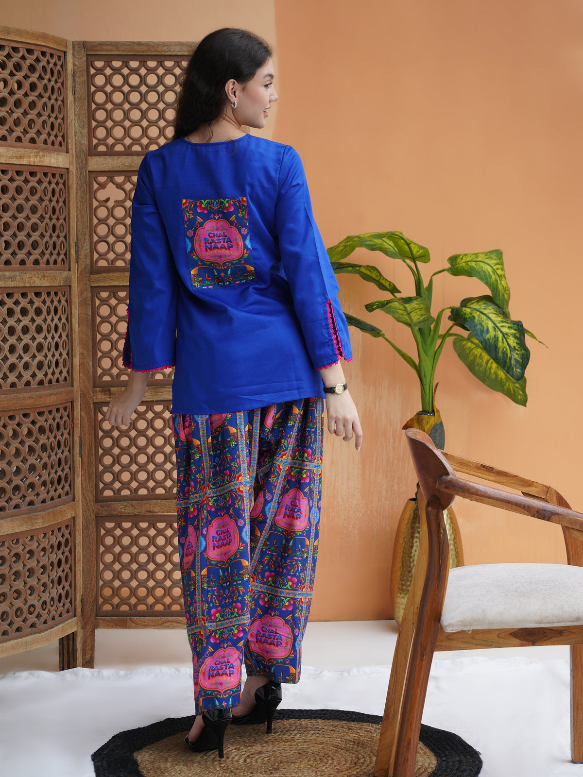 Chal Rasta Naap Kurta Set