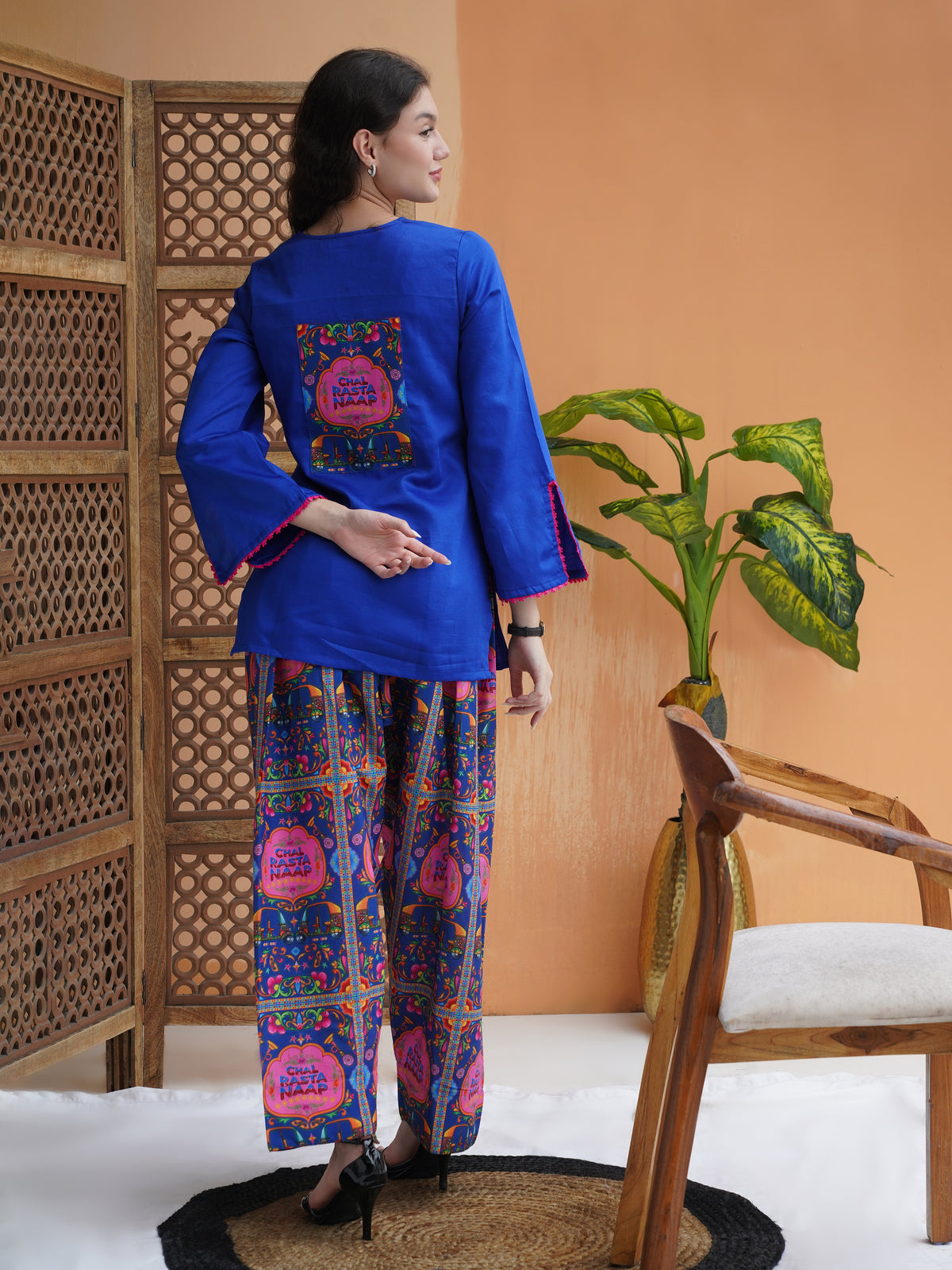 Chal Rasta Naap Kurta Set